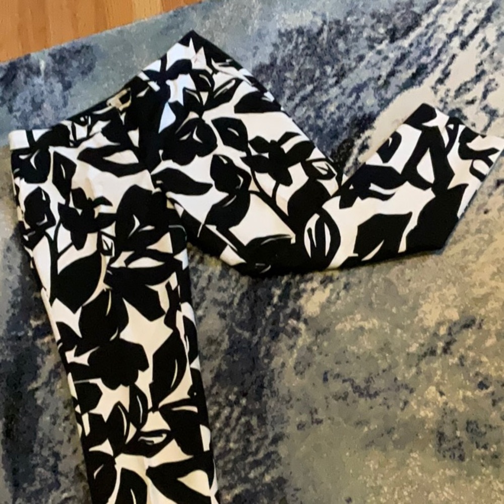 HALOGEN black and white floral cropped pant